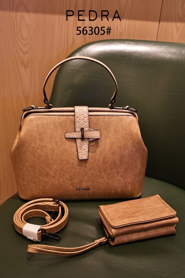DESIGNER HANDBAGS - Image 7