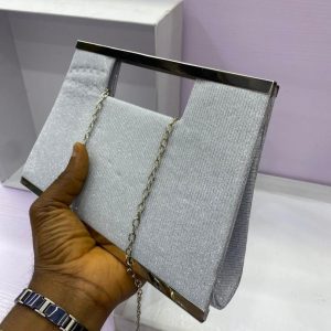 LUXURY ELEGANCE CLUTCH - Image 8