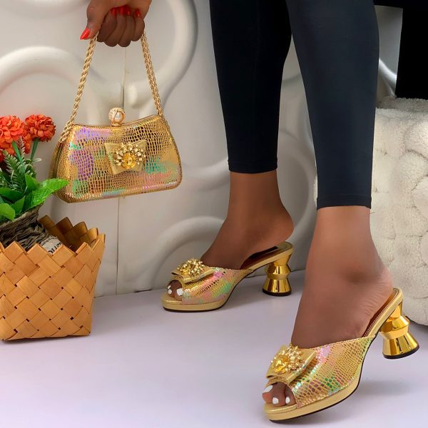 BLOCK HEELS SLIPPERS AND BAGS - Image 6