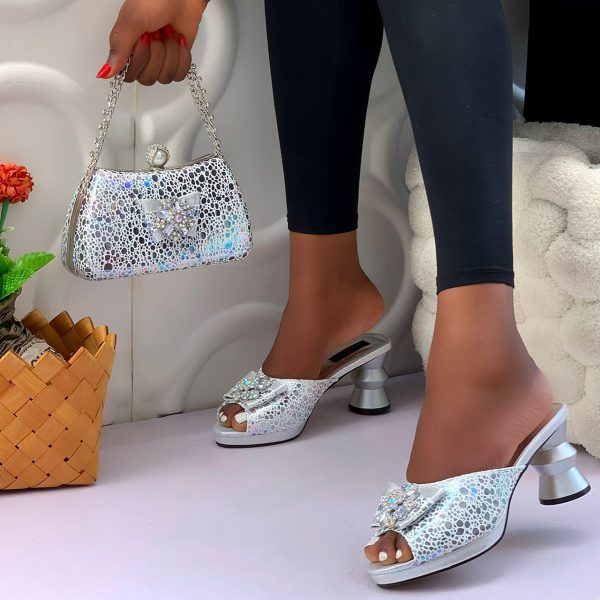 BLOCK HEELS SLIPPERS AND BAGS - Image 9