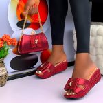 LADIES WEDGE SLIPPERS AND MATCHING HANDBAG SET