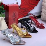 ELEGANT LEAF-DESIGNED HEELED SANDALS