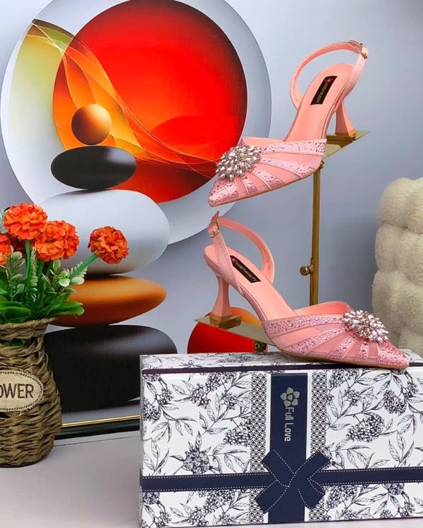 CRYSTAL EMBELLISHED HEELS - Image 8