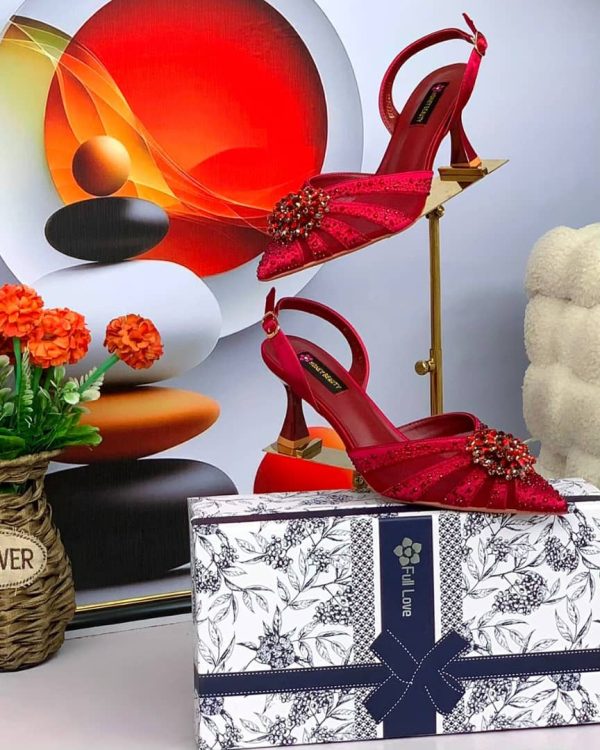 CRYSTAL EMBELLISHED HEELS - Image 4