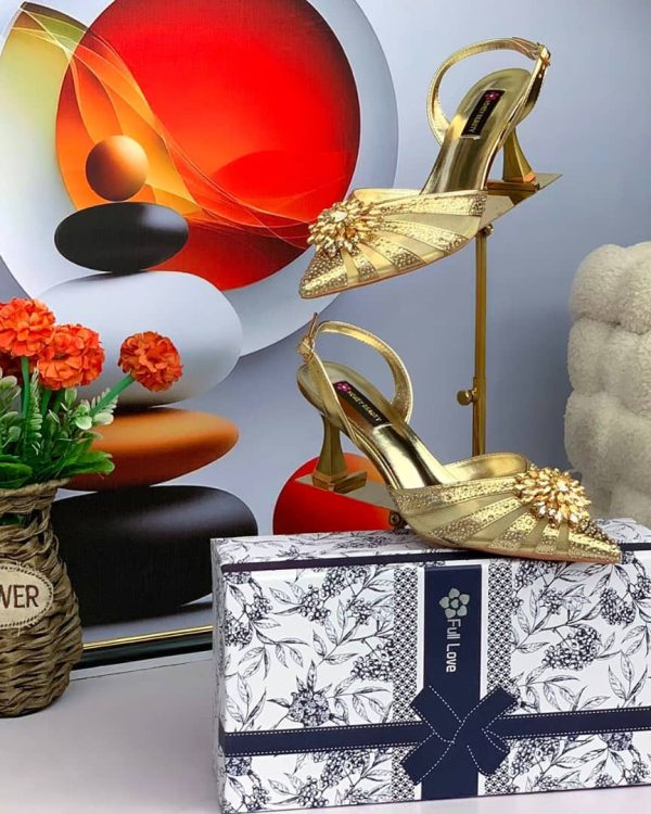 CRYSTAL EMBELLISHED HEELS - Image 5