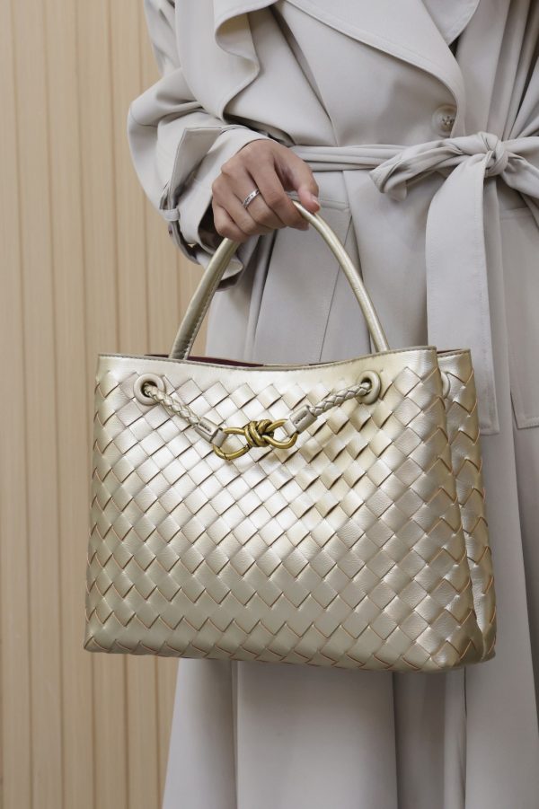 WOVEN LUXURY HANDBAGS - Image 4