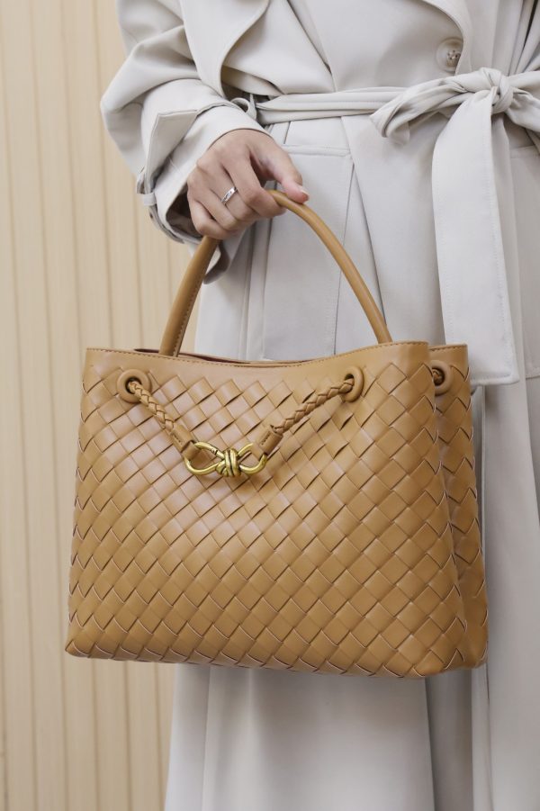 WOVEN LUXURY HANDBAGS - Image 6